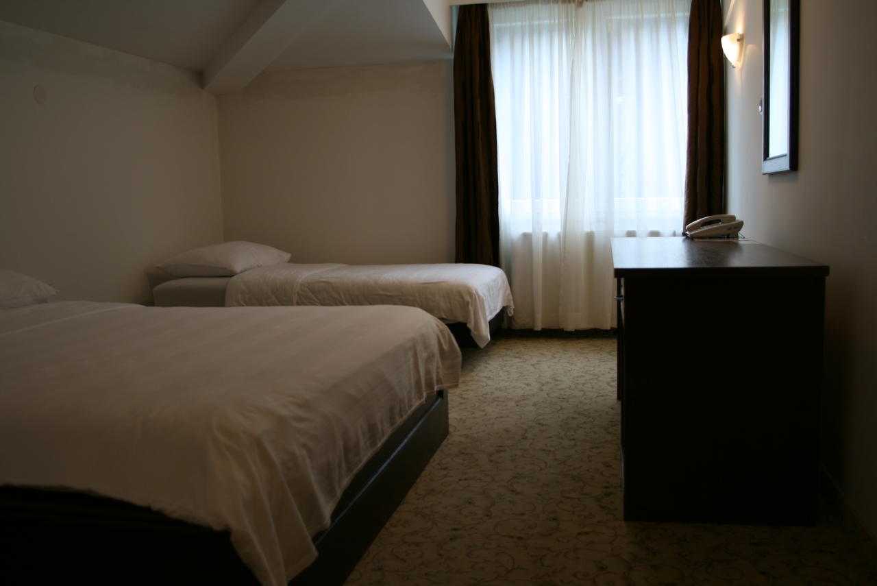 Motel Maksumic Jablanica エクステリア 写真