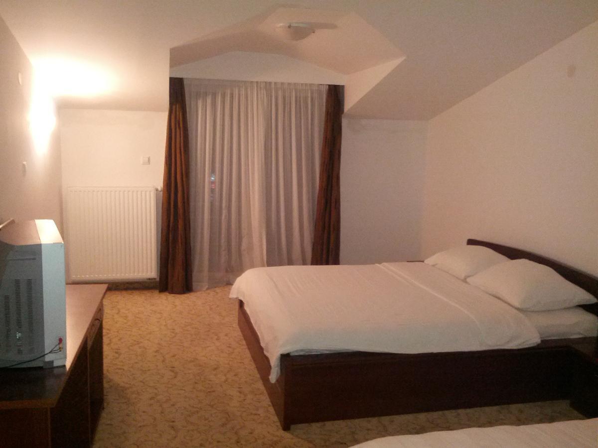 Motel Maksumic Jablanica 部屋 写真