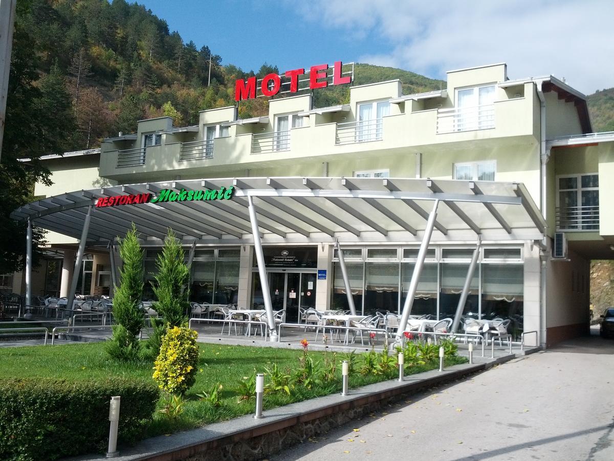 Motel Maksumic Jablanica エクステリア 写真