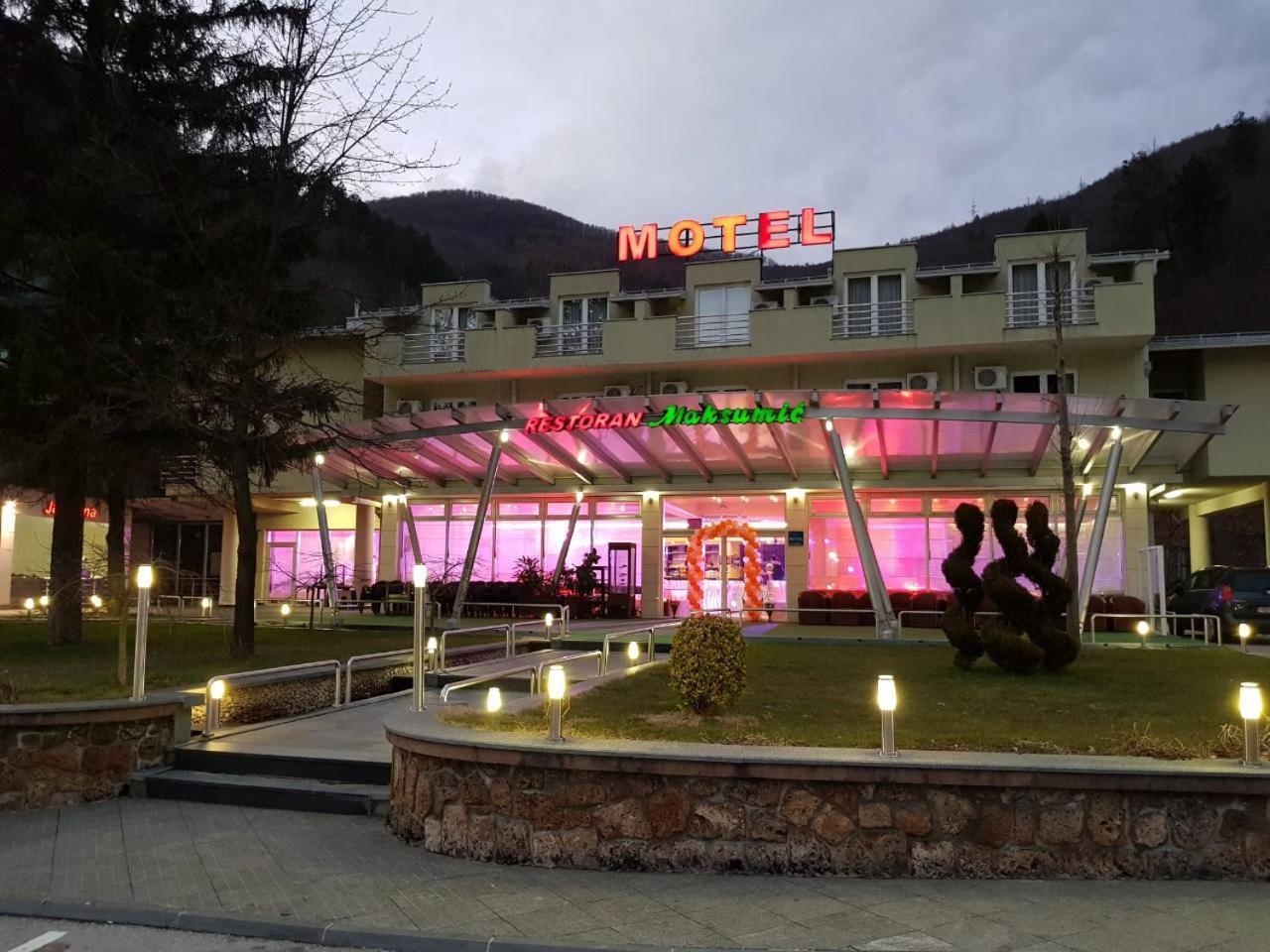 Motel Maksumic Jablanica エクステリア 写真